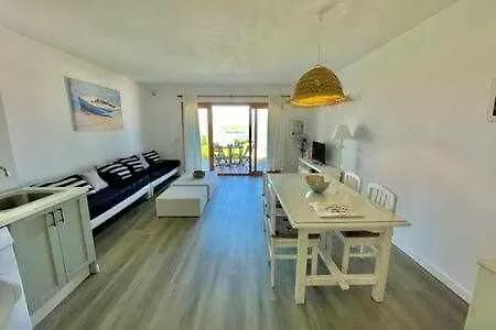 Ponent - Planta Baja Con Vistas Al Mar Y Piscinas.