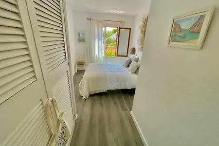 Ponent Planta Baja Con Vistas Al Mar Y Piscinas Apartman Arenal d'en Castell